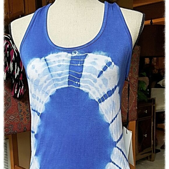 🏖🏖BLUE TIE DYE RACER BACK TUNIC🏖🏖 - Picture 1 of 5
